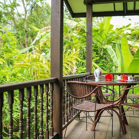 Villa Sri Kampung Kuah Exteriör bild